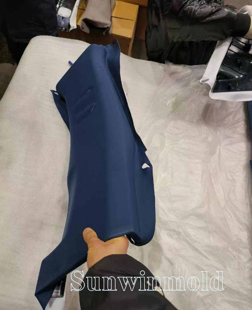 Automotive  Interior Parts Mould1