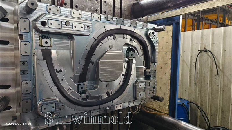 Mold Manufacturing07